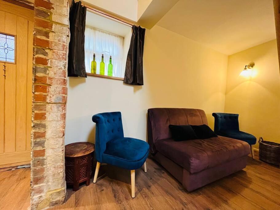Cute And Cosy Little Cottage Хитфилд Экстерьер фото